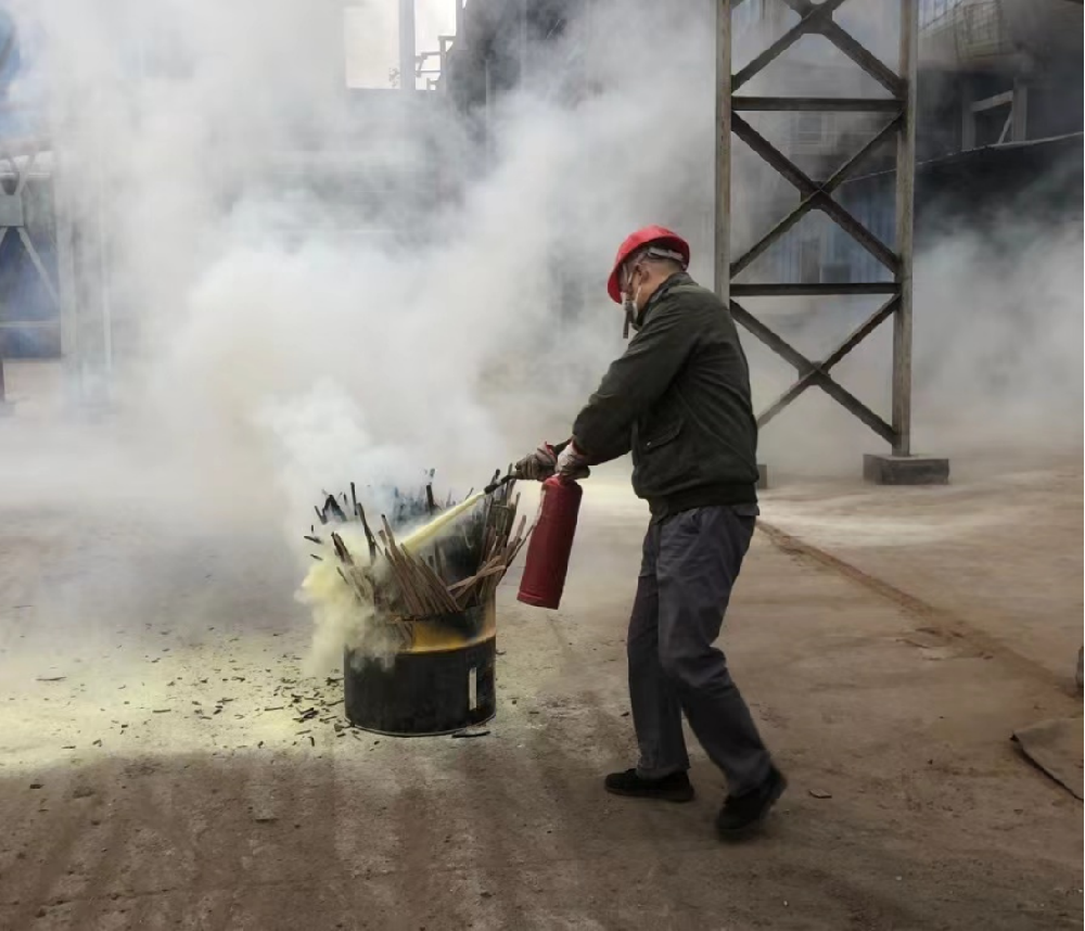 永安林業(yè)人造板廠開(kāi)展“預(yù)防為主，防消結(jié)合”主題消防應(yīng)急演練