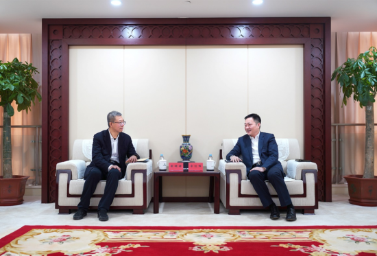 余紅輝會見國家開發(fā)銀行行業(yè)四部總經(jīng)理崔曉峰一行