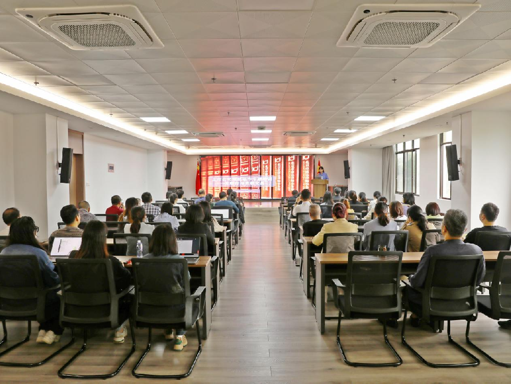 永安林業(yè)組織開展上市公司規(guī)范運作專題培訓講座