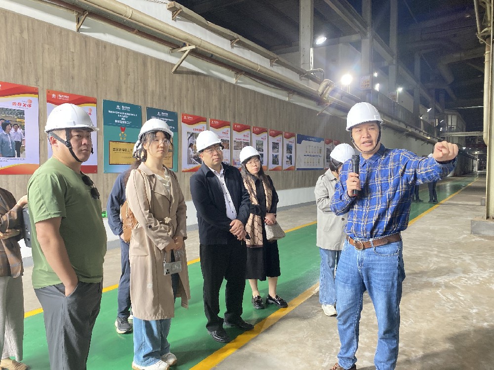 國務(wù)院發(fā)展研究中心、中國林業(yè)科學(xué)研究院專家調(diào)研組蒞臨永安林業(yè)開展專題調(diào)研